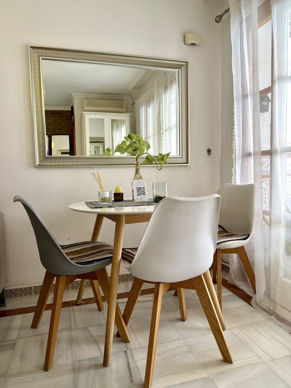 a91e1eee0ca4f81b558c2889bd32f686 - 1