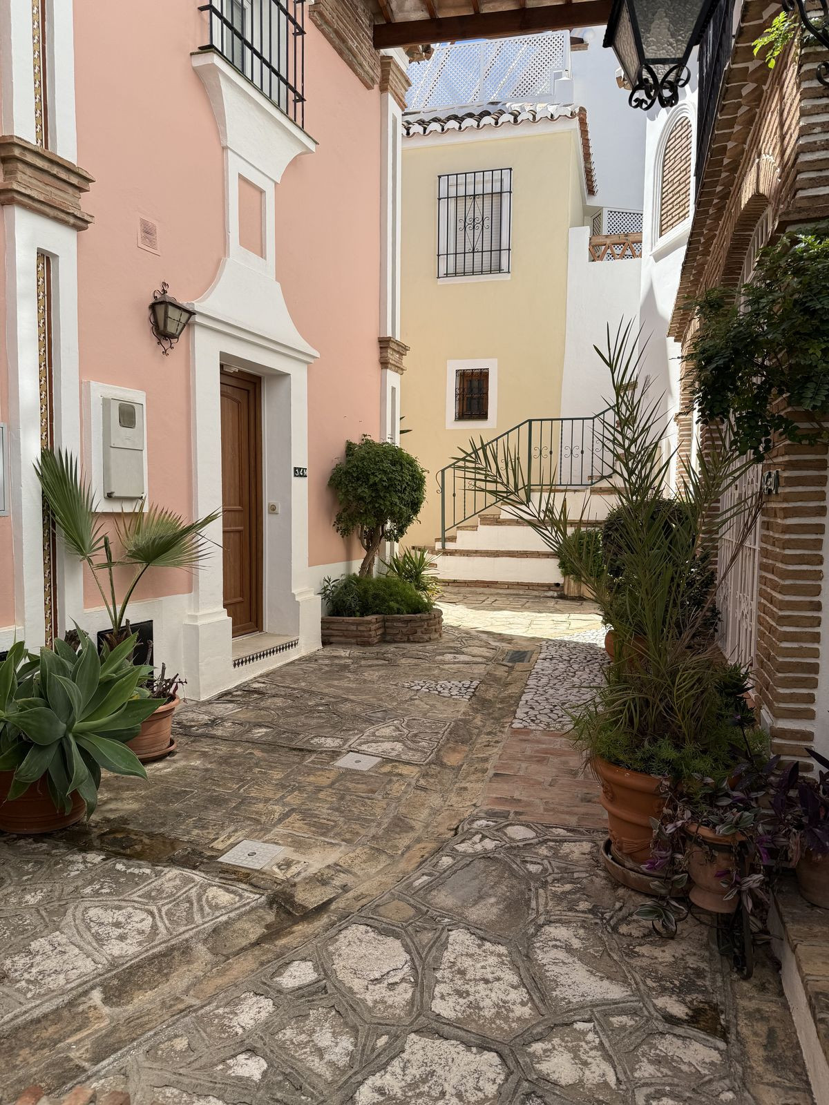 a91e1eee0ca4f81b558c2889bd32f686 - 12