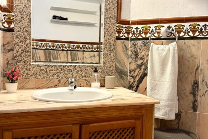 a91e1eee0ca4f81b558c2889bd32f686 - 9