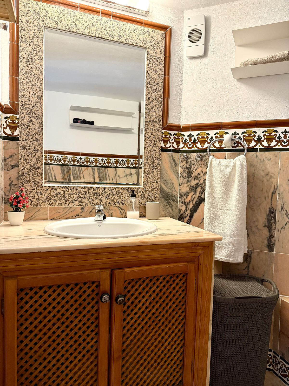 a91e1eee0ca4f81b558c2889bd32f686 - 9