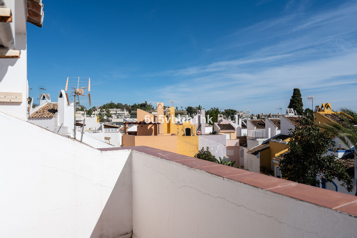 a9b015d441abf128041babead9575ff2 - 24