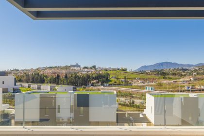 a9b083ba0864d223c8d5d94fdb4198bf - 19