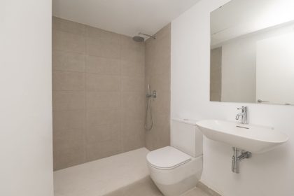 a9b083ba0864d223c8d5d94fdb4198bf - 21