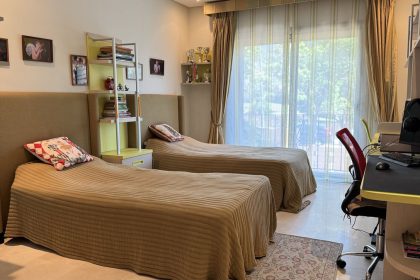 a9d111ebec21c34c0d034552d8e62e63 - 13