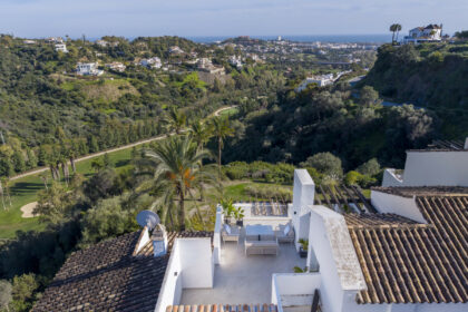 a9f7d13b898cceda4baca6e5d4c8b8bc - 33