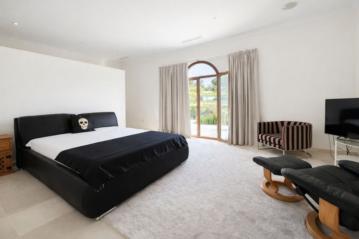 aa85bde226087a8c2556d8b10102ef3a - 15