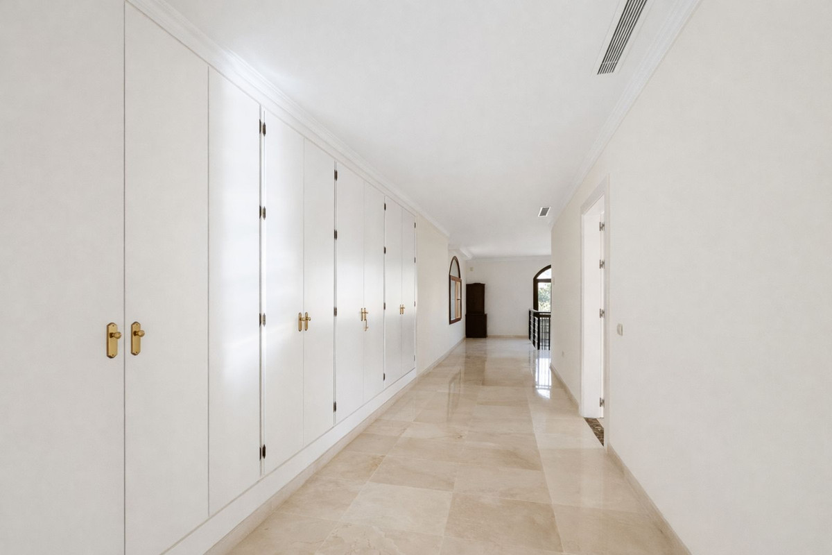 aa85bde226087a8c2556d8b10102ef3a - 25