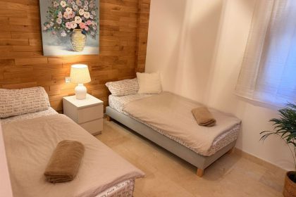 aaa8129bd9121ae8038728870fe9191c - 19