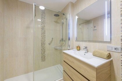 ab4b0b53a945d11ed4037a9910c2da65 - 14