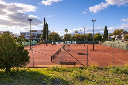 ab54a87ffaeea34cdf96b082d0d6f9c6 - 19