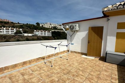 ab7843097a9429558a562a383d04bb12 - 9