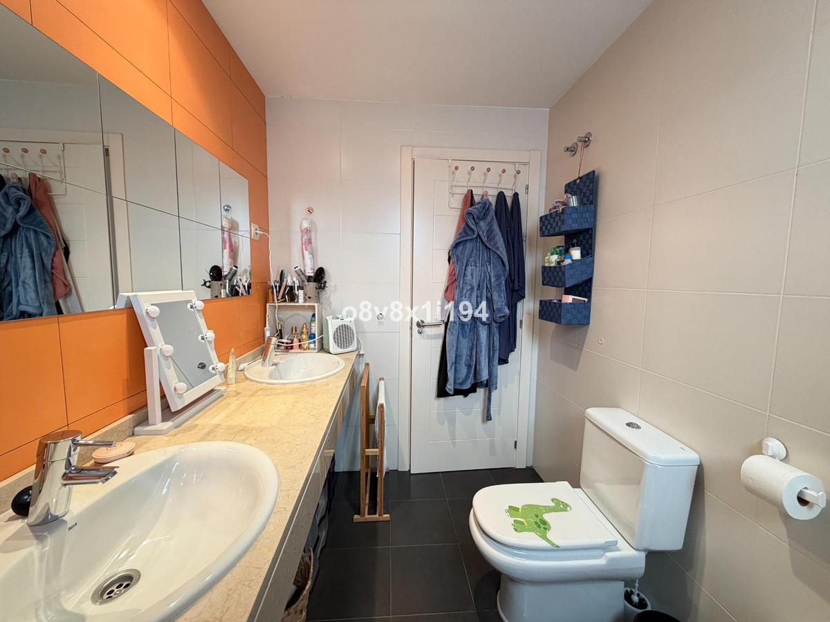 ac4b20bde2770cc7e5fd595e5256170c - 20