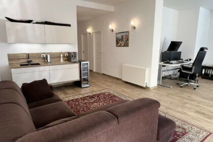 ac7687c1aefb1e33e00708699f82f88e - 44