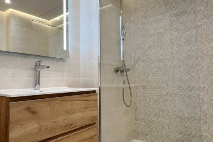 ac7687c1aefb1e33e00708699f82f88e - 52