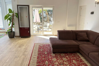 ac7687c1aefb1e33e00708699f82f88e - 53