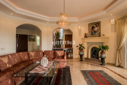 acccc151020e7c764eeb6e09dcacfb79 - 12