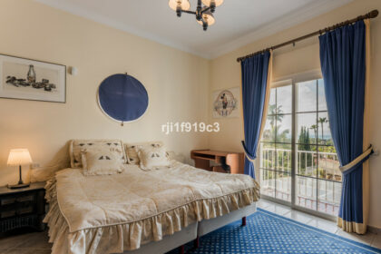 acccc151020e7c764eeb6e09dcacfb79 - 31