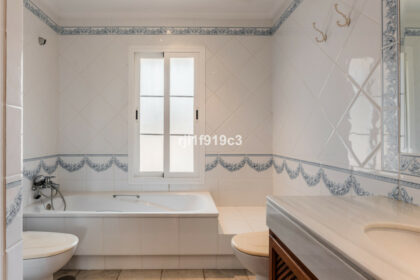 acccc151020e7c764eeb6e09dcacfb79 - 37