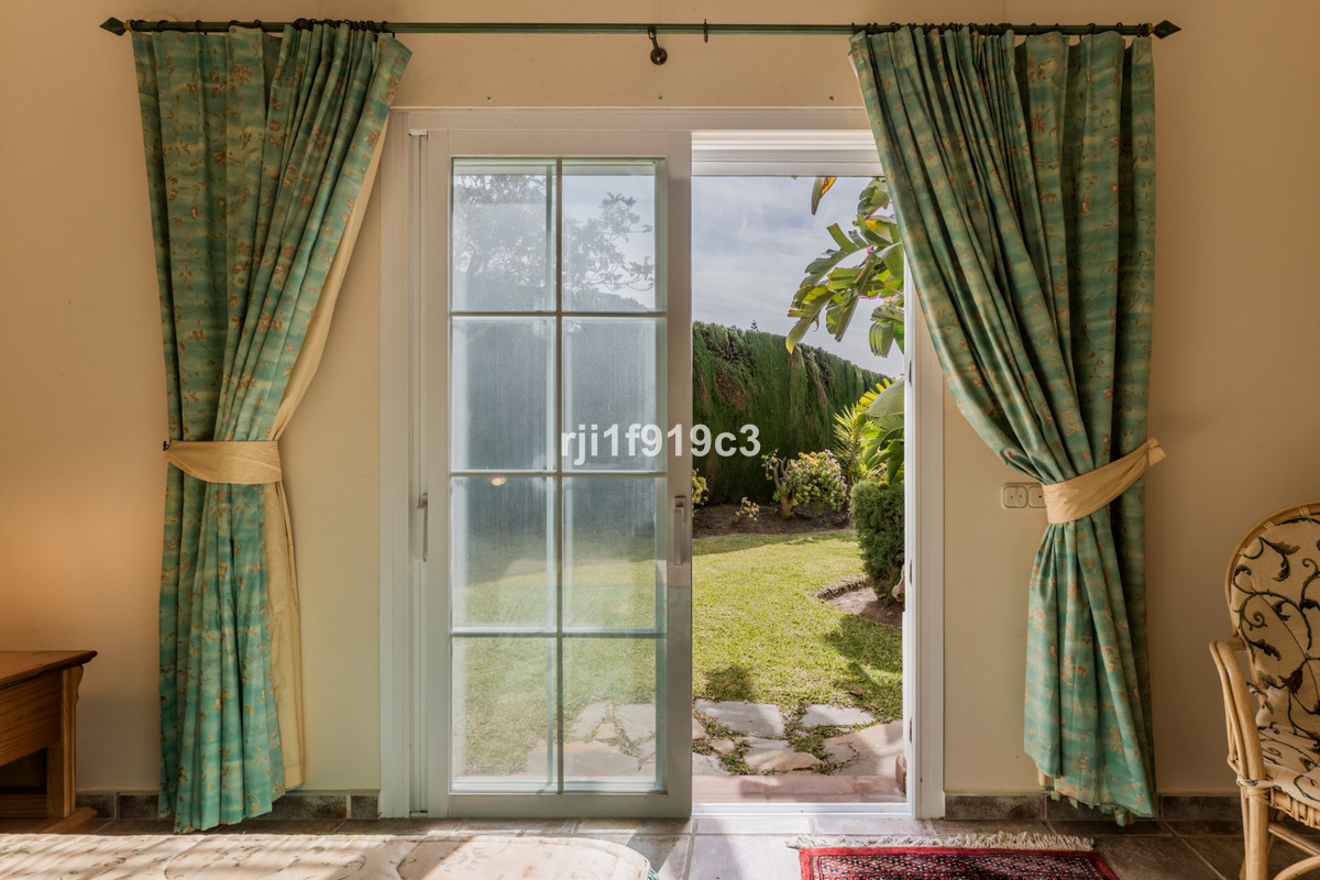 acccc151020e7c764eeb6e09dcacfb79 - 40