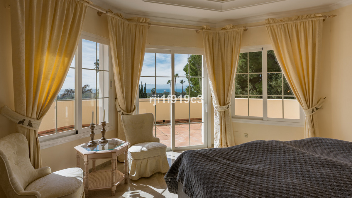 acccc151020e7c764eeb6e09dcacfb79 - 43