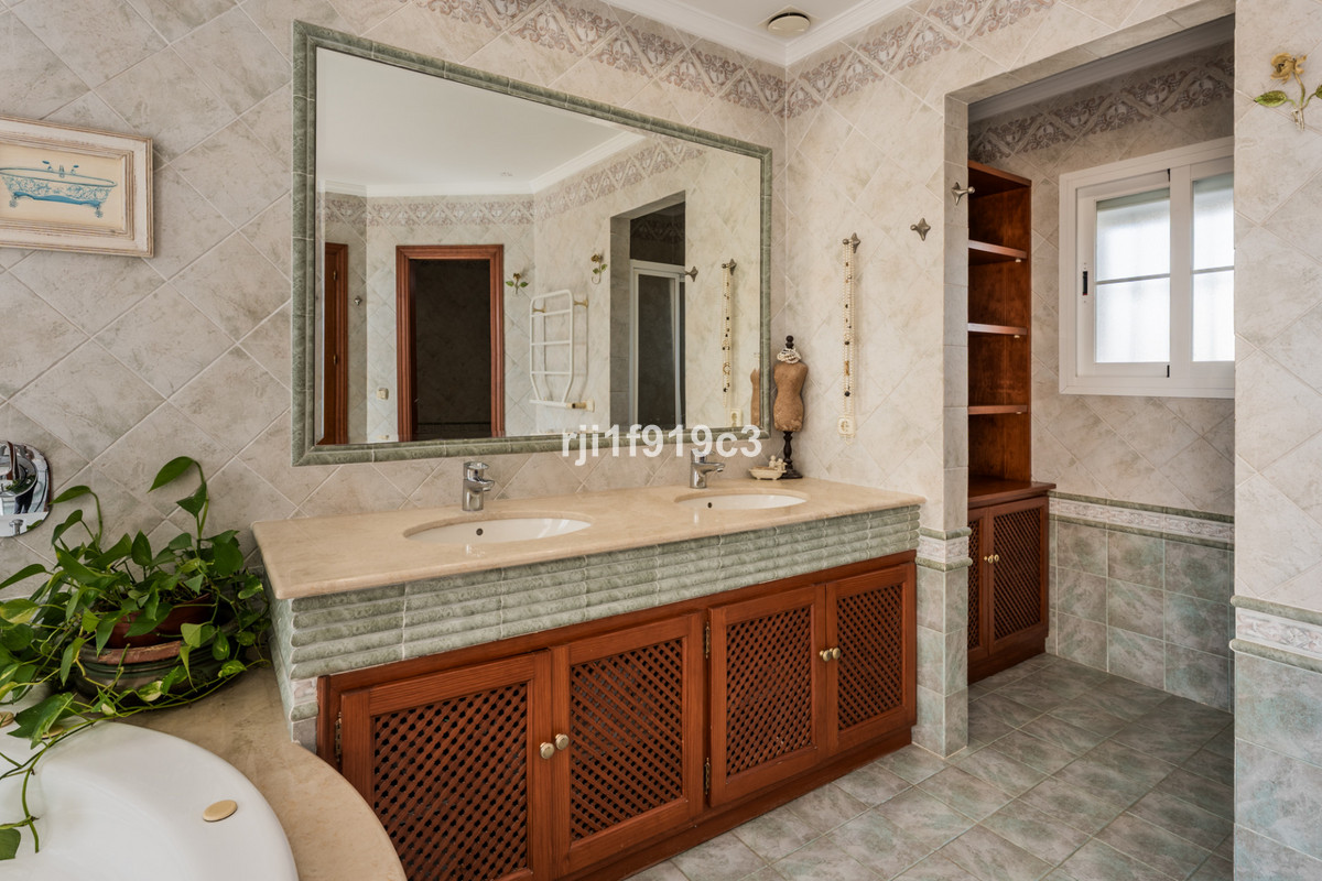 acccc151020e7c764eeb6e09dcacfb79 - 49