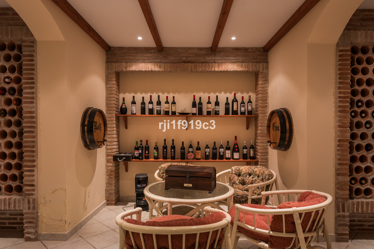 acccc151020e7c764eeb6e09dcacfb79 - 52