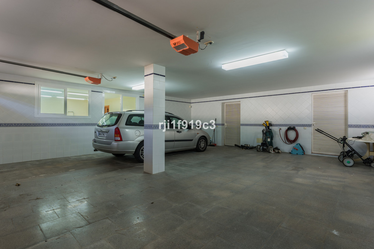 acccc151020e7c764eeb6e09dcacfb79 - 55