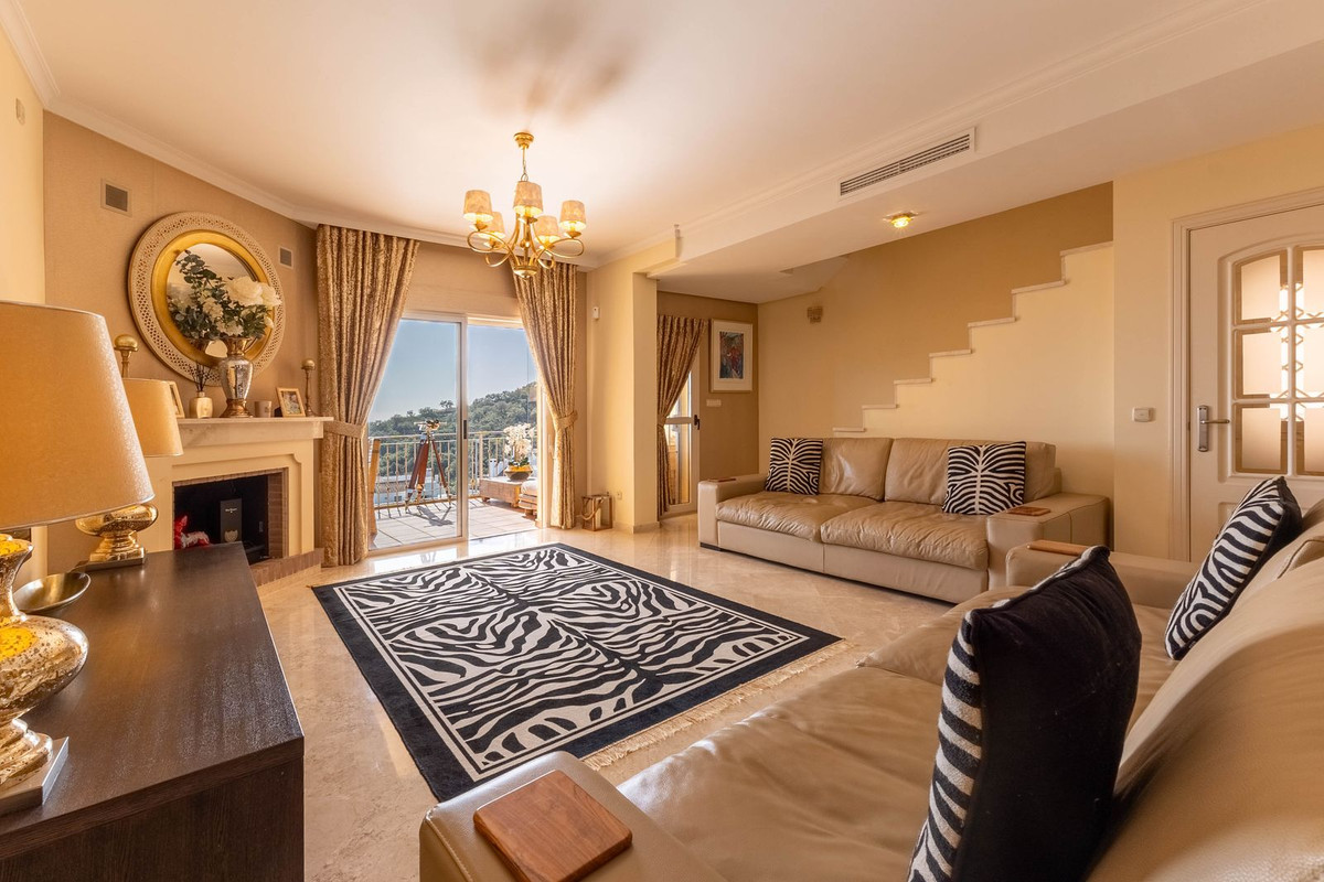 acda2bae1cbf68287511f72366d4d8fc - 12