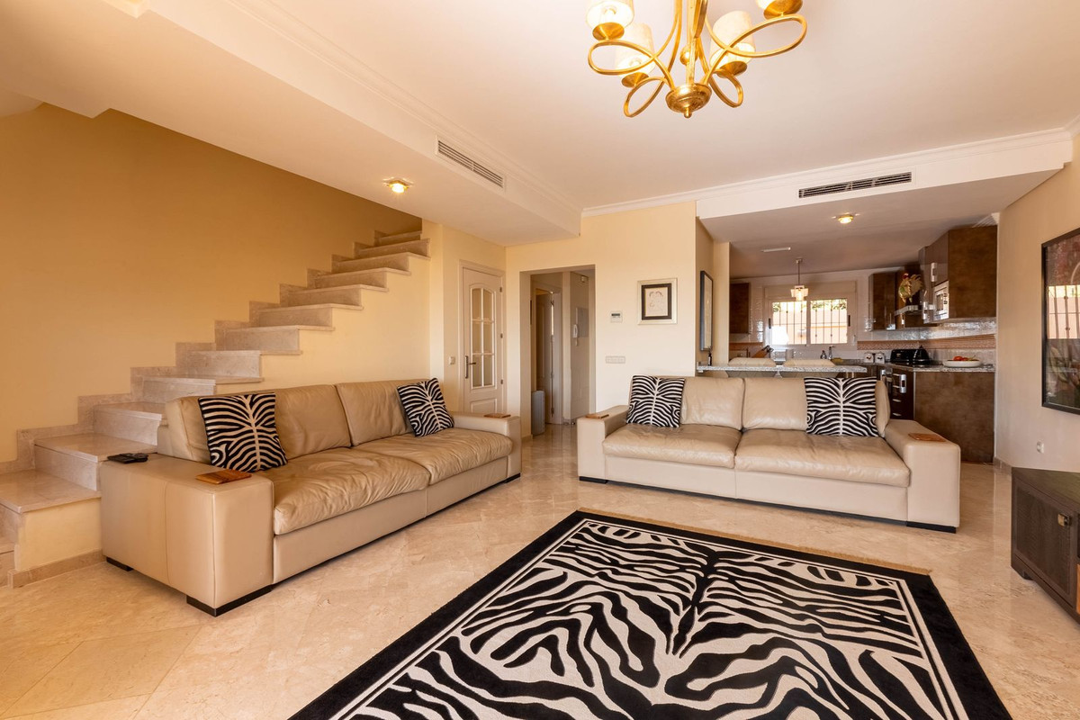 acda2bae1cbf68287511f72366d4d8fc - 13