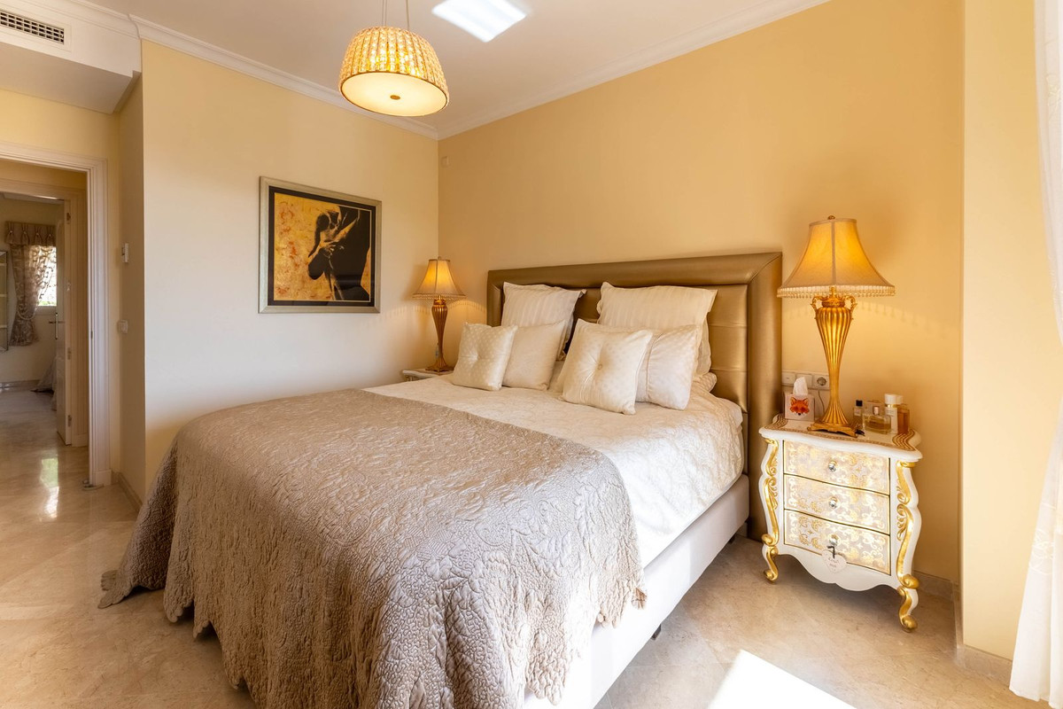 acda2bae1cbf68287511f72366d4d8fc - 19