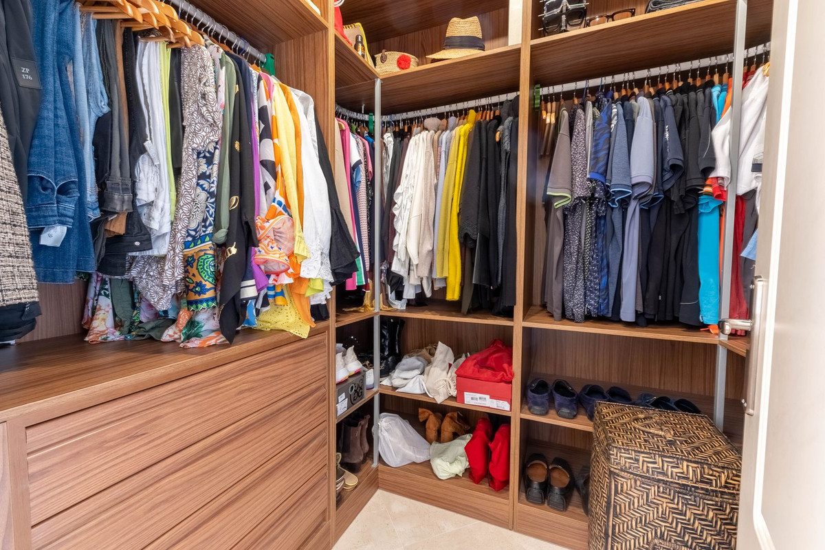 acda2bae1cbf68287511f72366d4d8fc - 23