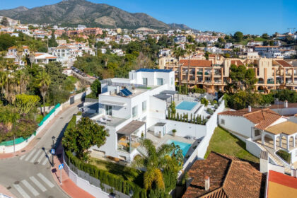 ad044a7632d0e75ac24fdcd805aa4903 - 1