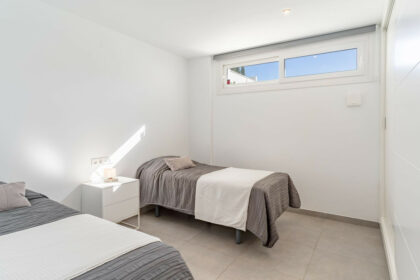 ad044a7632d0e75ac24fdcd805aa4903 - 15