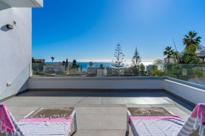 ad044a7632d0e75ac24fdcd805aa4903 - 24