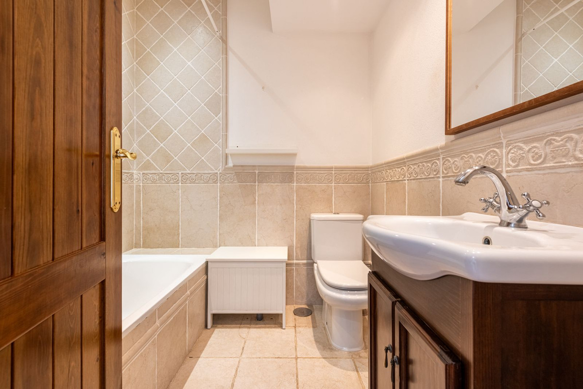 ad2622285266aaa1456acec1d7f5243b - 4