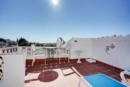 ad66ca5fd8719e83056c6629549cb576 - 15