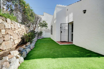 ad66ca5fd8719e83056c6629549cb576 - 17