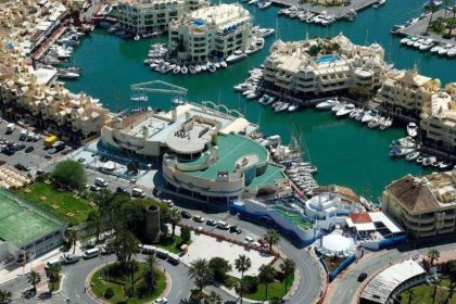 ad814058bd277ff2f34848c31c122eba - 18