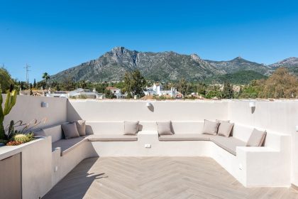 ade1cd28ddd08ad0ea52a8979a85e9e1 - 37