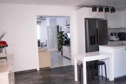 ae025eea2c6c81783350acaa7392eb77 - 10