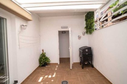 ae025eea2c6c81783350acaa7392eb77 - 17