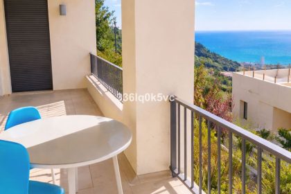 ae35ff4a432b2613b60222c9b2ac0673 - 24