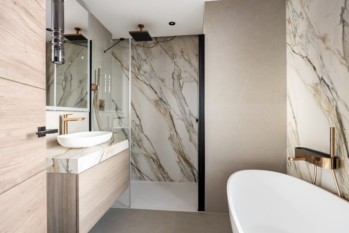 ae43001149996b992e49192a82b67ab5 - 18