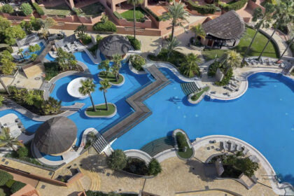 ae8c2db6572f04be926ba9534ef01422 - 23