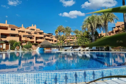 ae8c2db6572f04be926ba9534ef01422 - 24