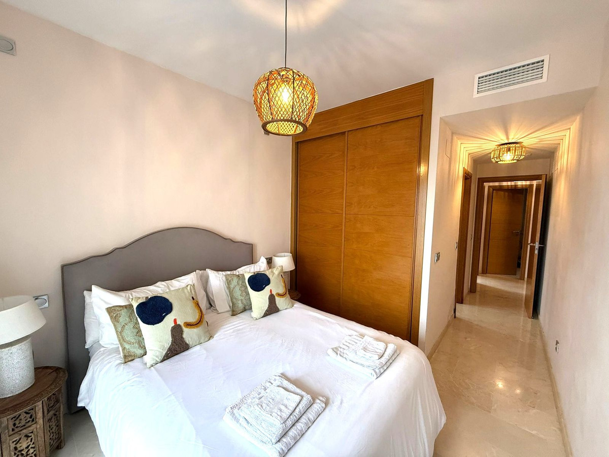 af344873e4422591af18e774b196a4d7 - 16