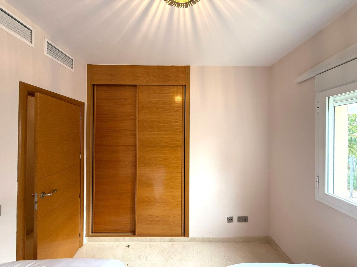 af344873e4422591af18e774b196a4d7 - 26