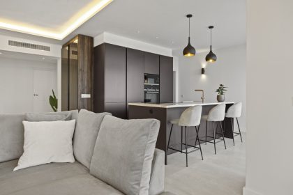 af6f4b561831d1131bc715c848aef134 - 14