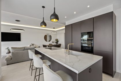 af6f4b561831d1131bc715c848aef134 - 16