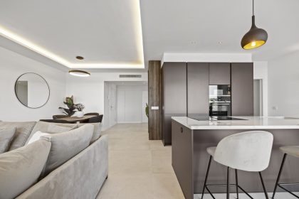 af6f4b561831d1131bc715c848aef134 - 17